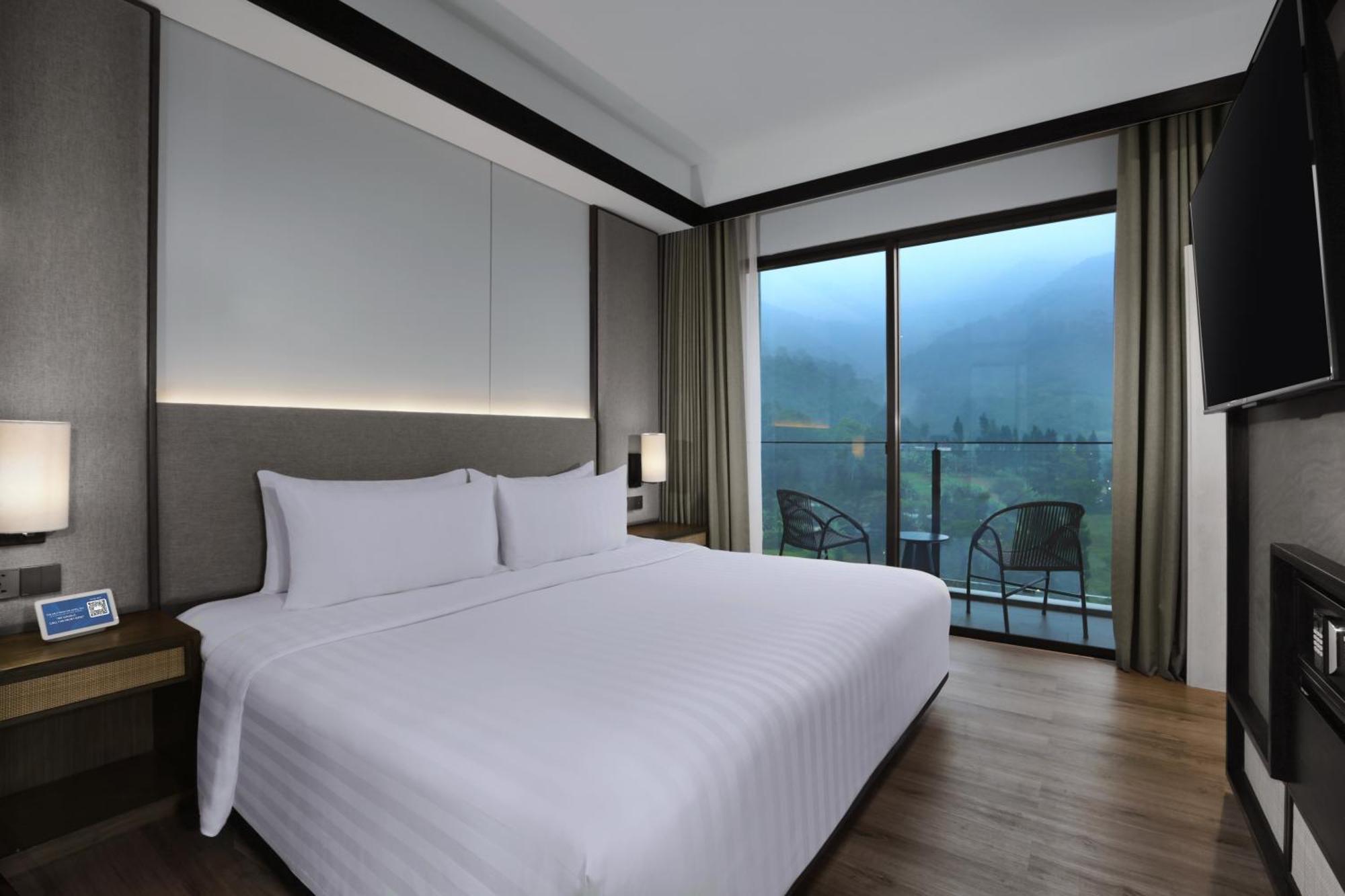 Grand Aston Puncak Hotel & Resort Ciseureuh Esterno foto
